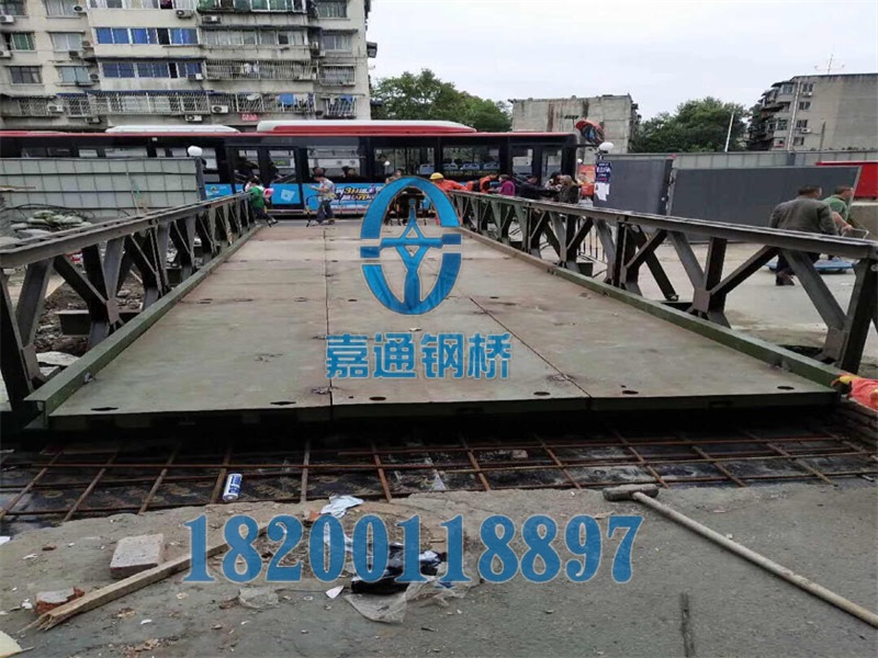 成都地铁5号线便民小桥